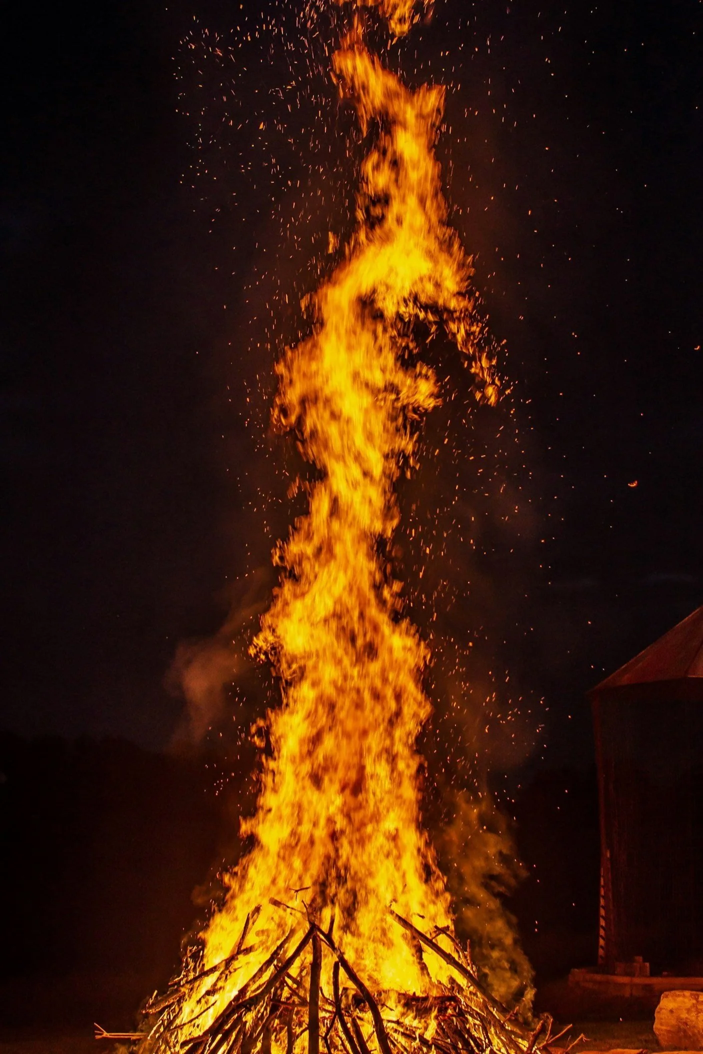 Claire Rush         Unsplash img